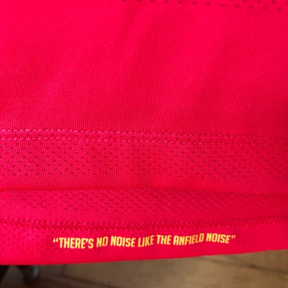 2015/2016 Liverpool FC Jersey - Picture 2 of 5